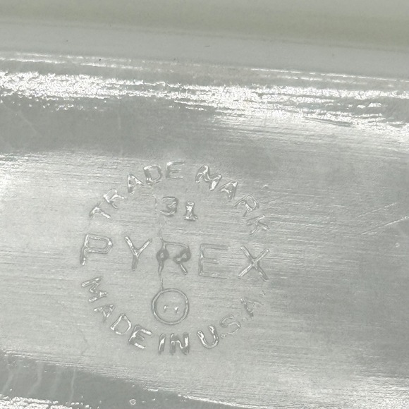 Vintage Pyrex Spring Blossom Green Crazy Daisy Milk Glass Butter Dish with Lid - Picture 5 of 7